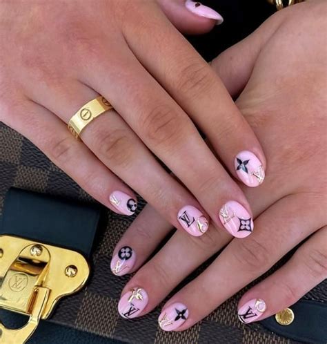 27 Louis Vuitton Nails for an Iconic, High